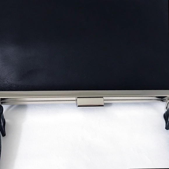 Wilson's Italian Leather: Pelle Studio, retro black purse. - Picture 3 of 5